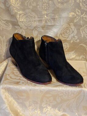 Sam Edelman Black Suede Short Boots Size 6.5